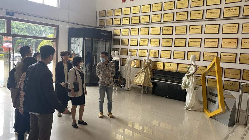短视频拍摄三脚架品牌推荐
